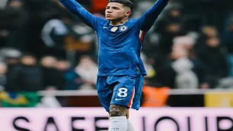 浓眉哥力压老詹，湖人完胜灰熊，莫兰特失误频发断四连捷