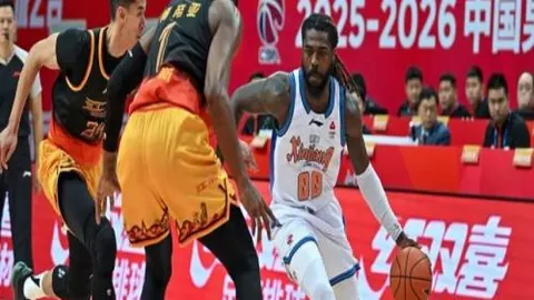 “罗甲雄心燃，保级战火正浓：主队誓死捍卫，底线不退一步！”